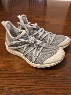 Adidas Stella McCartney Light Gray Knit Lace-Up Sneakers